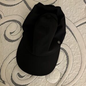 Black Lululemon hat